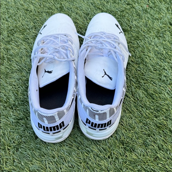 Puma Men's White and Black Athletic Shoes - Picture 5 of 12